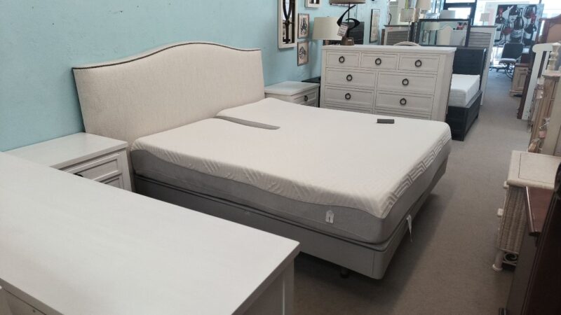 Tommy Bahama Ocean Breeze king bedroom set