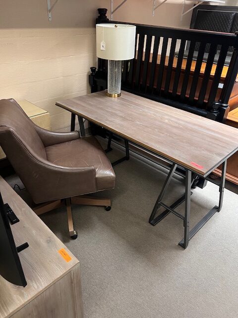 Modern Desk & Chair
