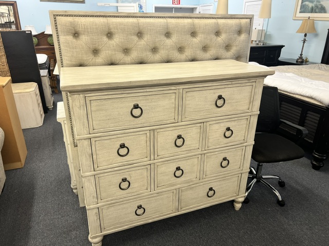 Queen Bedroom Set