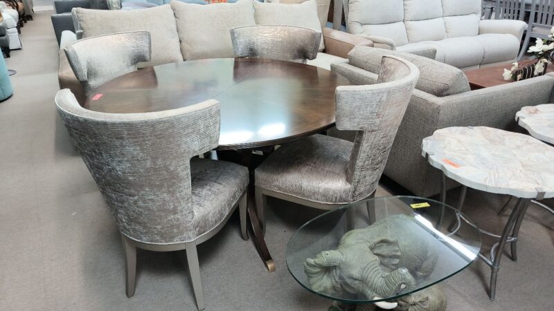 Table with 4 Chairs