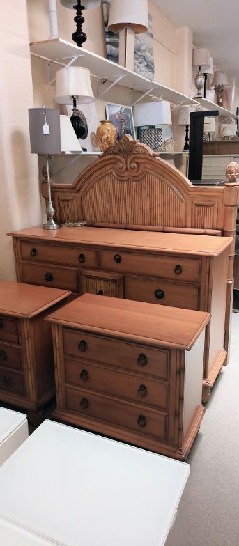 Tommy Bahama Queen Bedroom Set