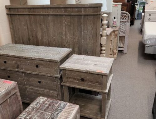 Queen Bedroom Set 1,799.95 @BR