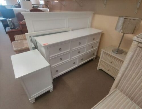 Queen Bedroom Set 999.95 @BR