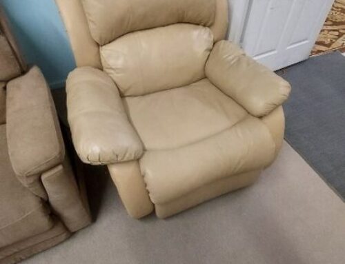 Recliner 399.95 @BR