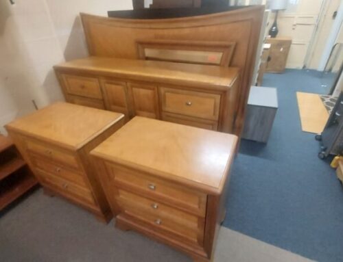 Thomasville King Bedroom Set 1,799.95 @BR