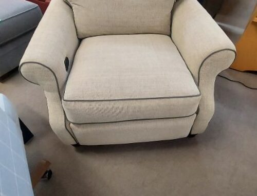 Recliner 399.95 @BR