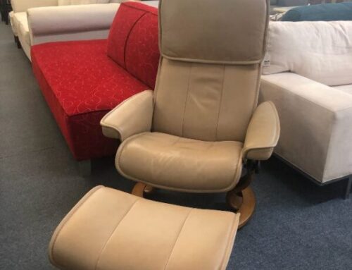 Medium Stressless Chair w/Ottoman 799.95 @ CR