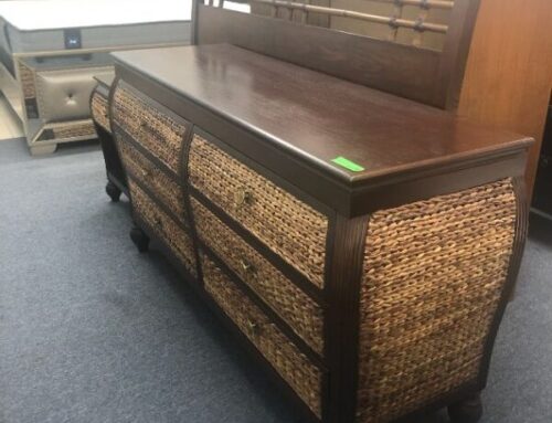 Queen HB/FB/R/S, Dresser, 1 Nite Stand 999.95 @ CR