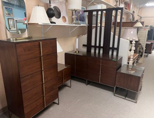 Ethan Allen King Bedrm Set | | BR