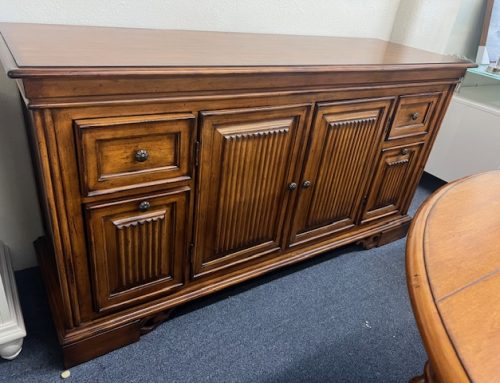 Lexington Buffet | $1299 | CR