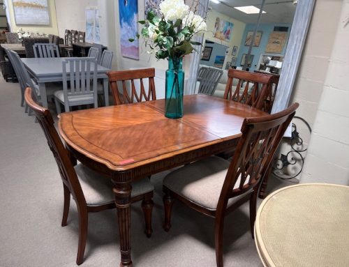 Table 4 Chairs | |BR