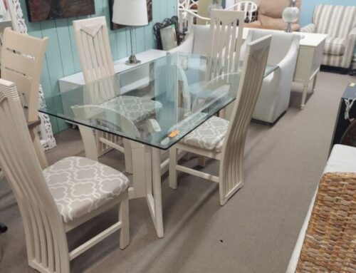 Table 4 Chairs 399.95 @BR